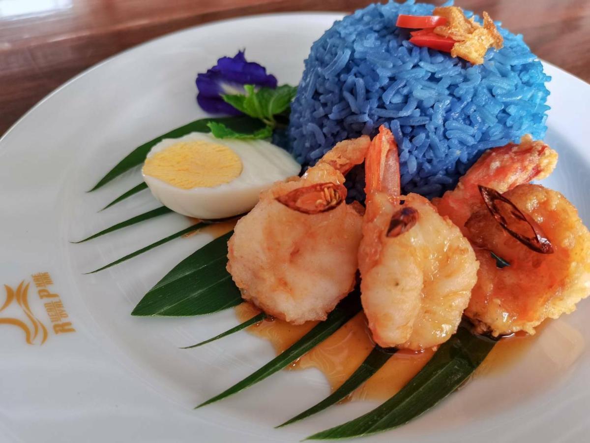 Ruean Phae Royal Park Hotel Phitsanulok Eksteriør bilde