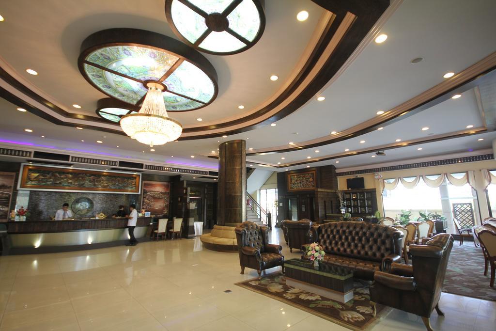 Ruean Phae Royal Park Hotel Phitsanulok Eksteriør bilde