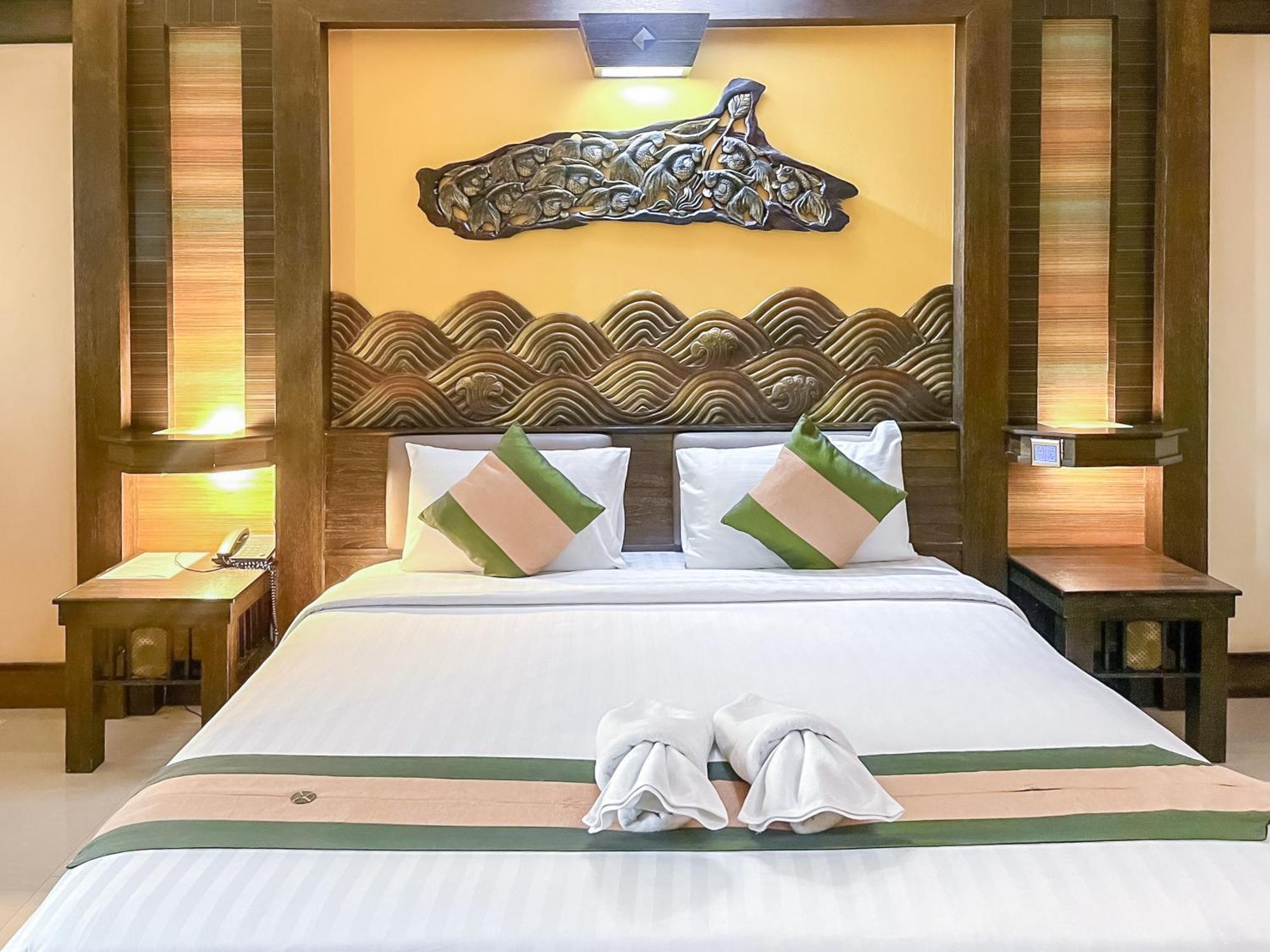 Ruean Phae Royal Park Hotel Phitsanulok Eksteriør bilde