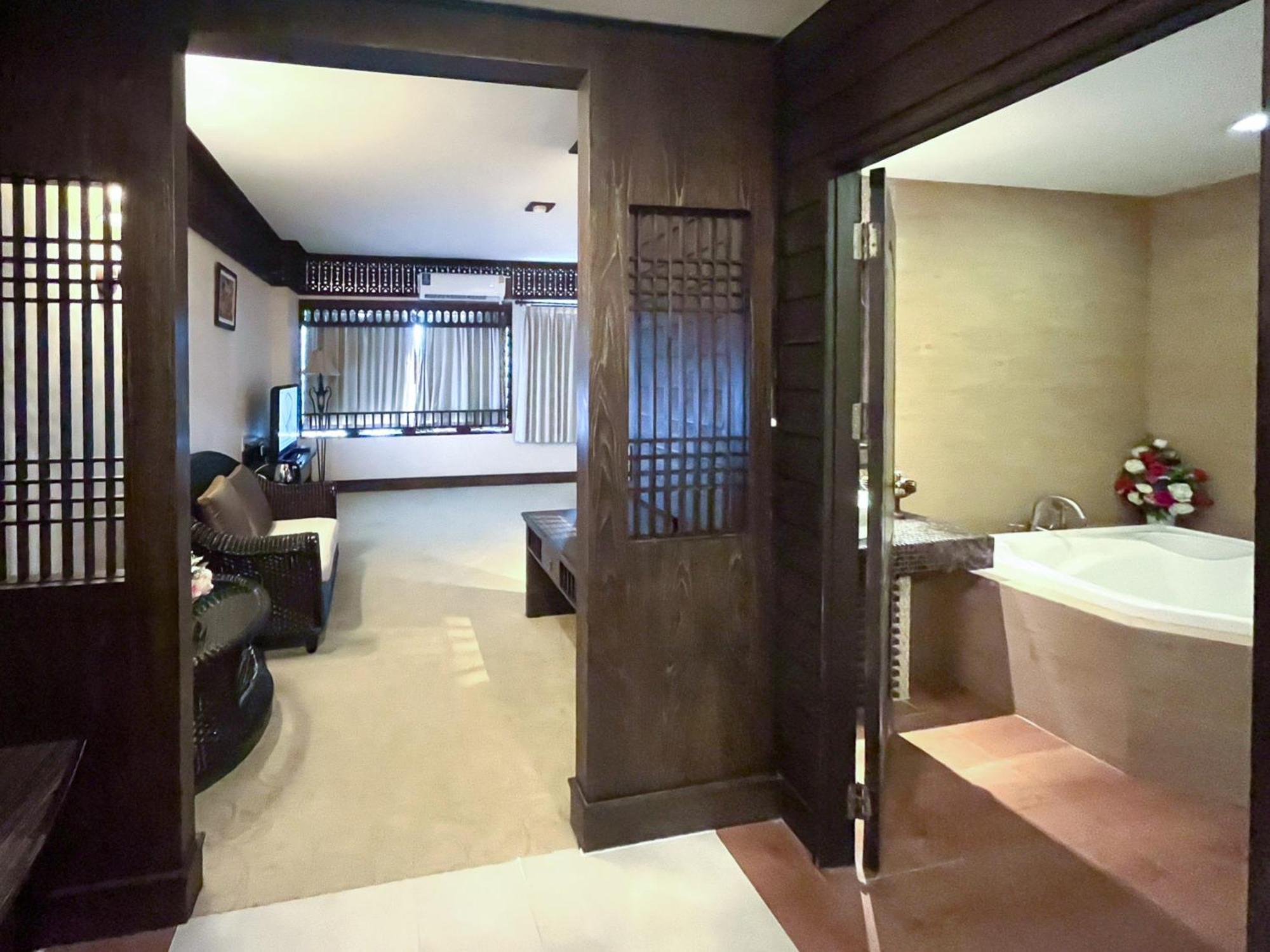Ruean Phae Royal Park Hotel Phitsanulok Eksteriør bilde