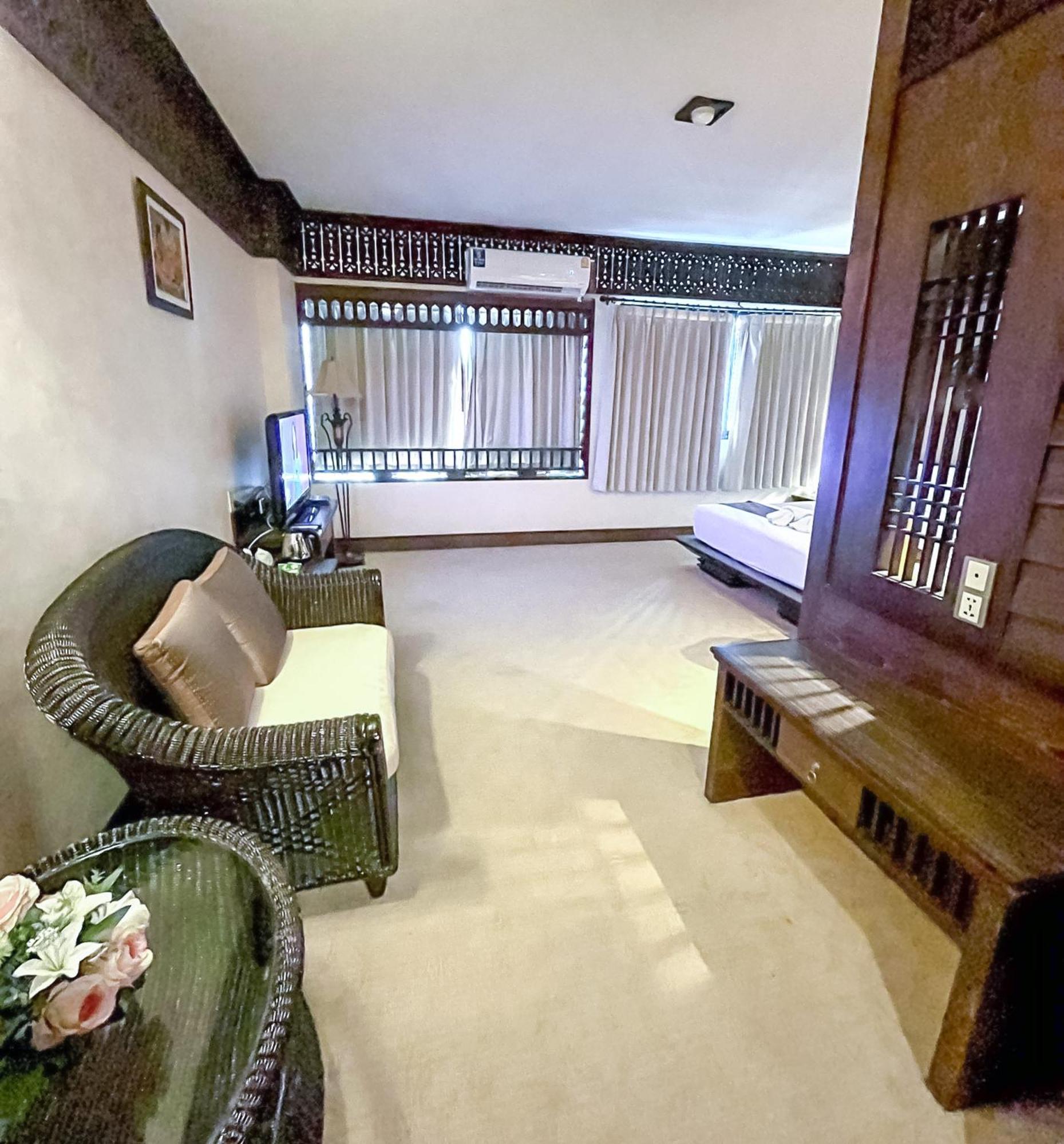 Ruean Phae Royal Park Hotel Phitsanulok Eksteriør bilde