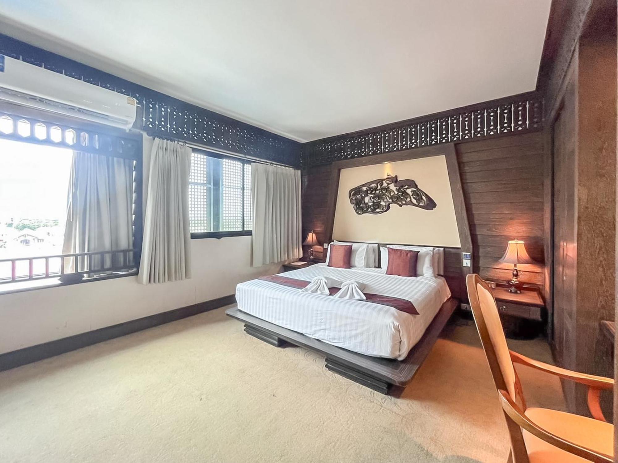 Ruean Phae Royal Park Hotel Phitsanulok Eksteriør bilde