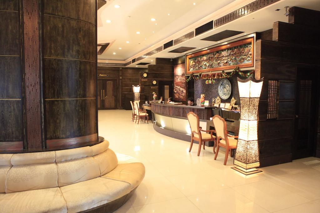 Ruean Phae Royal Park Hotel Phitsanulok Eksteriør bilde
