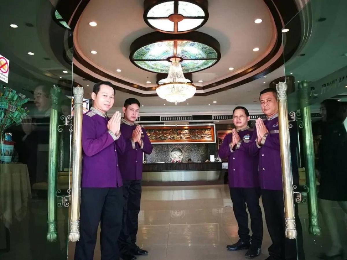 Ruean Phae Royal Park Hotel Phitsanulok Eksteriør bilde